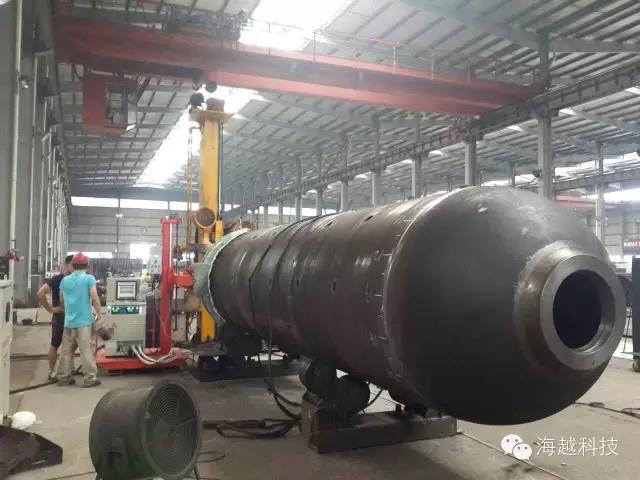 海越中頻高頻電磁感應(yīng)加熱設(shè)備在不同的行業(yè)、不同的工件、不同的工藝要求的應(yīng)用現(xiàn)場(chǎng)圖